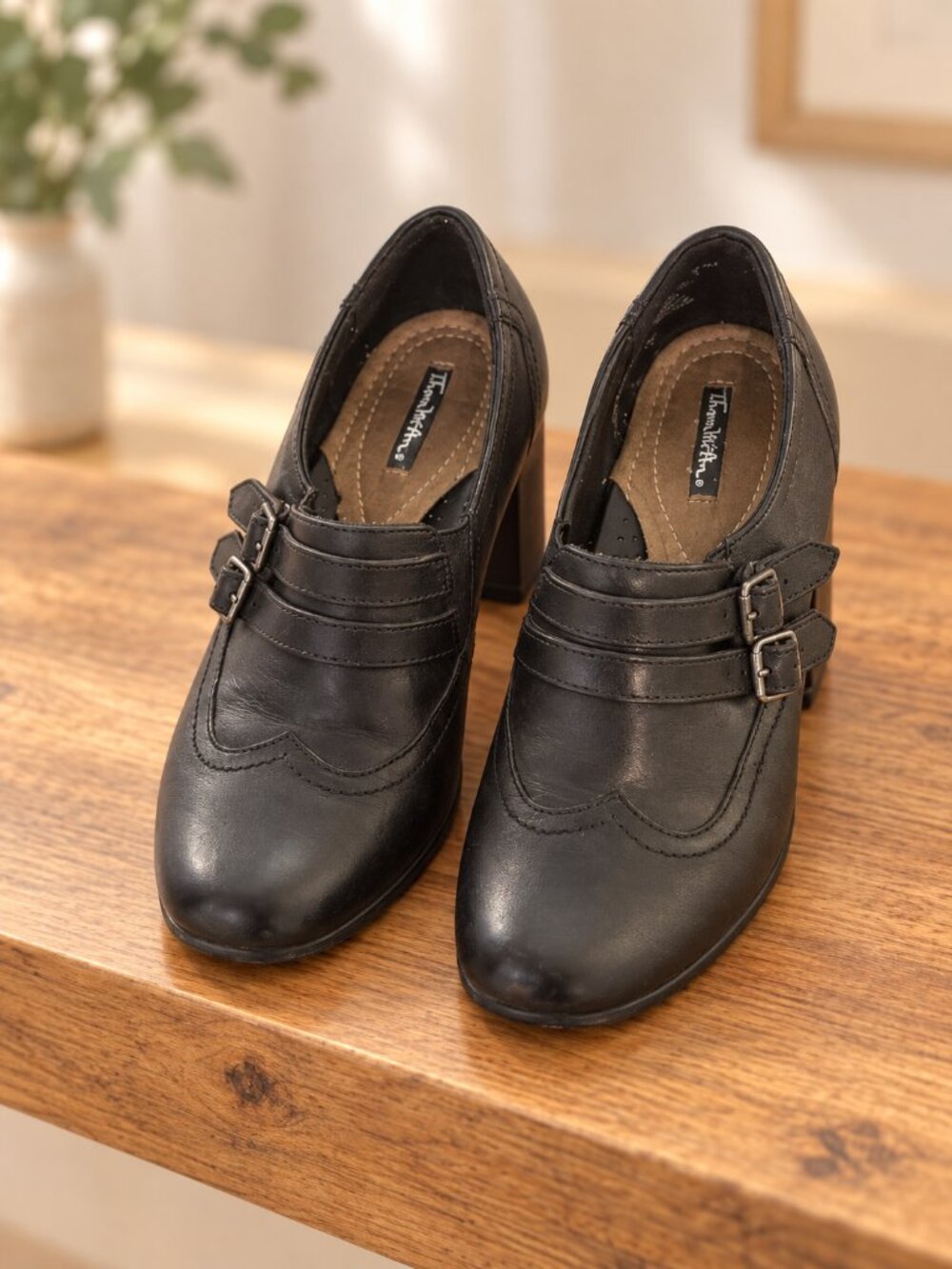 Vintage Thom McAn Loafer Heels Chunky Block Heel 90s Square Toe - Women's 7.5